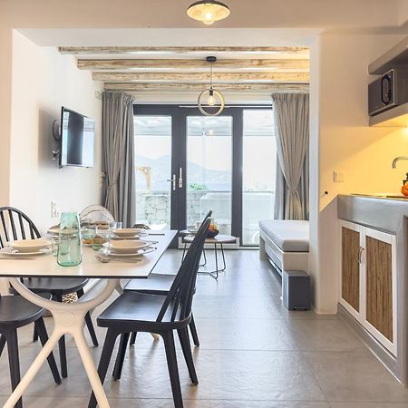 Aelia Suites Adamantas  Bagian luar foto
