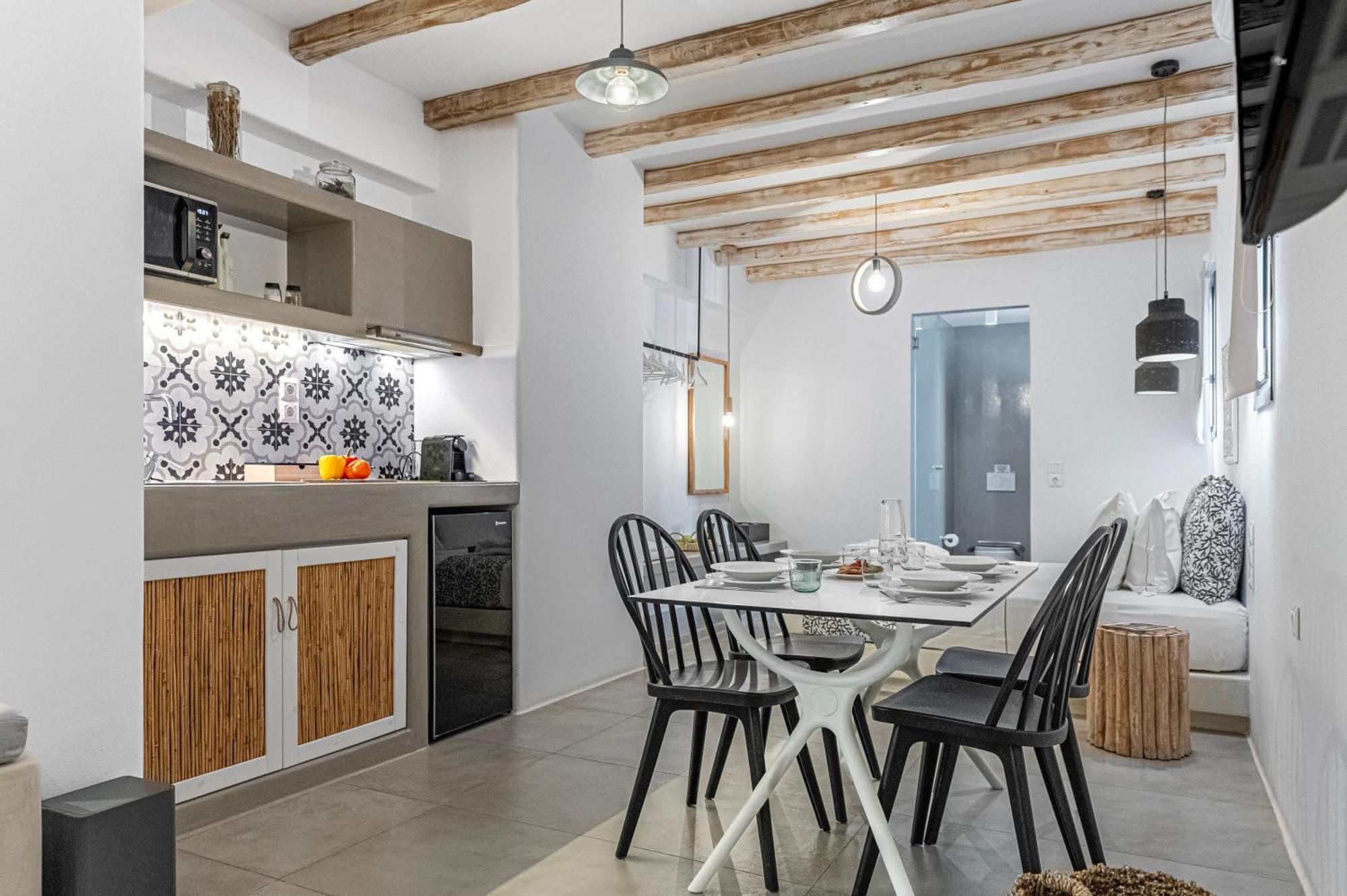 Aelia Suites Adamantas  Bagian luar foto