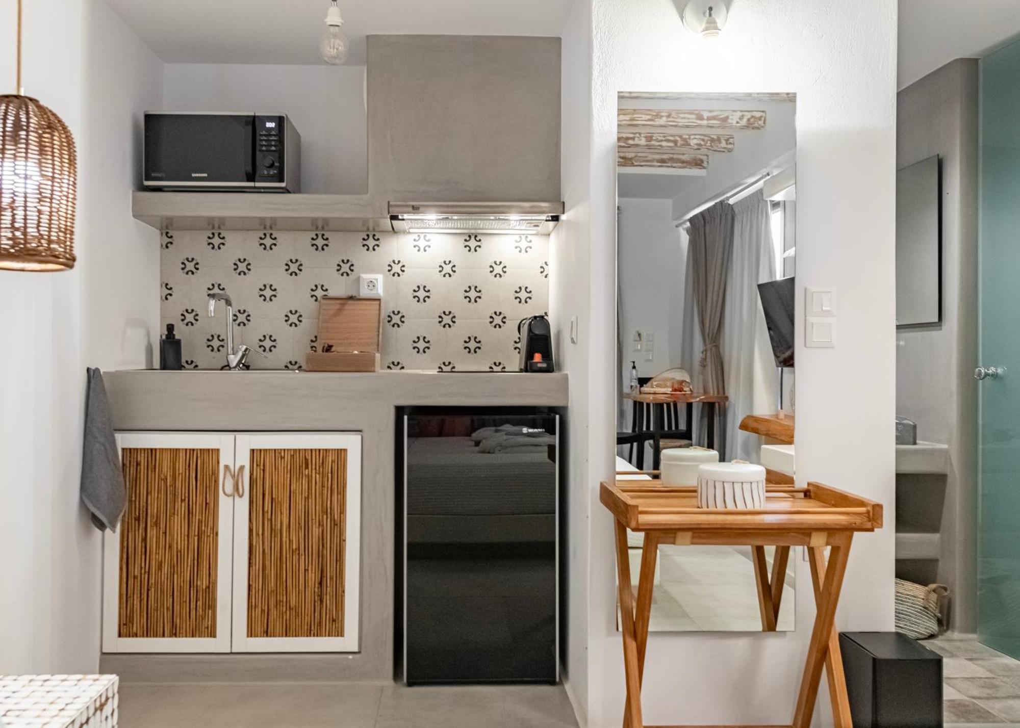 Aelia Suites Adamantas  Bagian luar foto