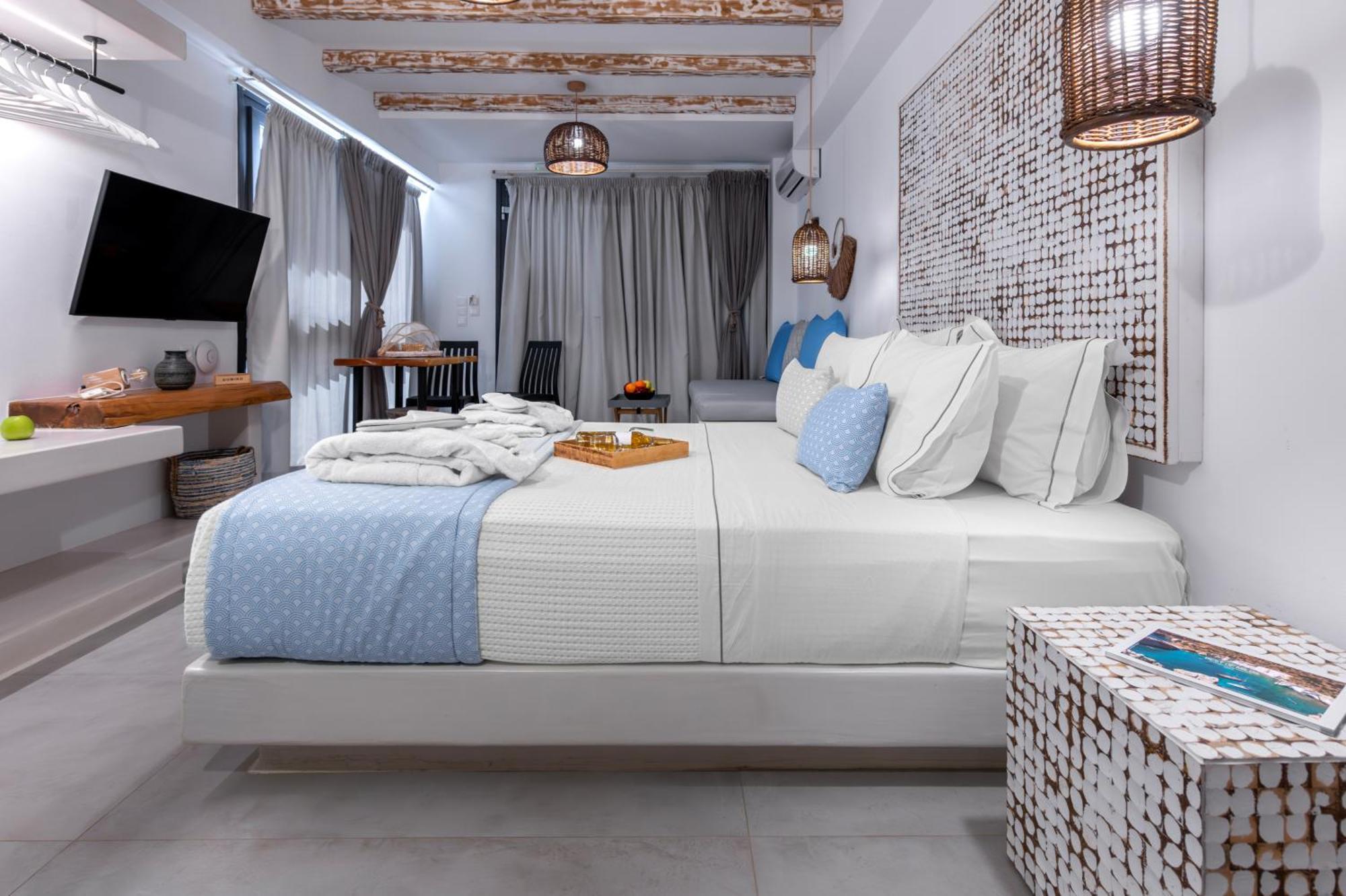Aelia Suites Adamantas  Bagian luar foto